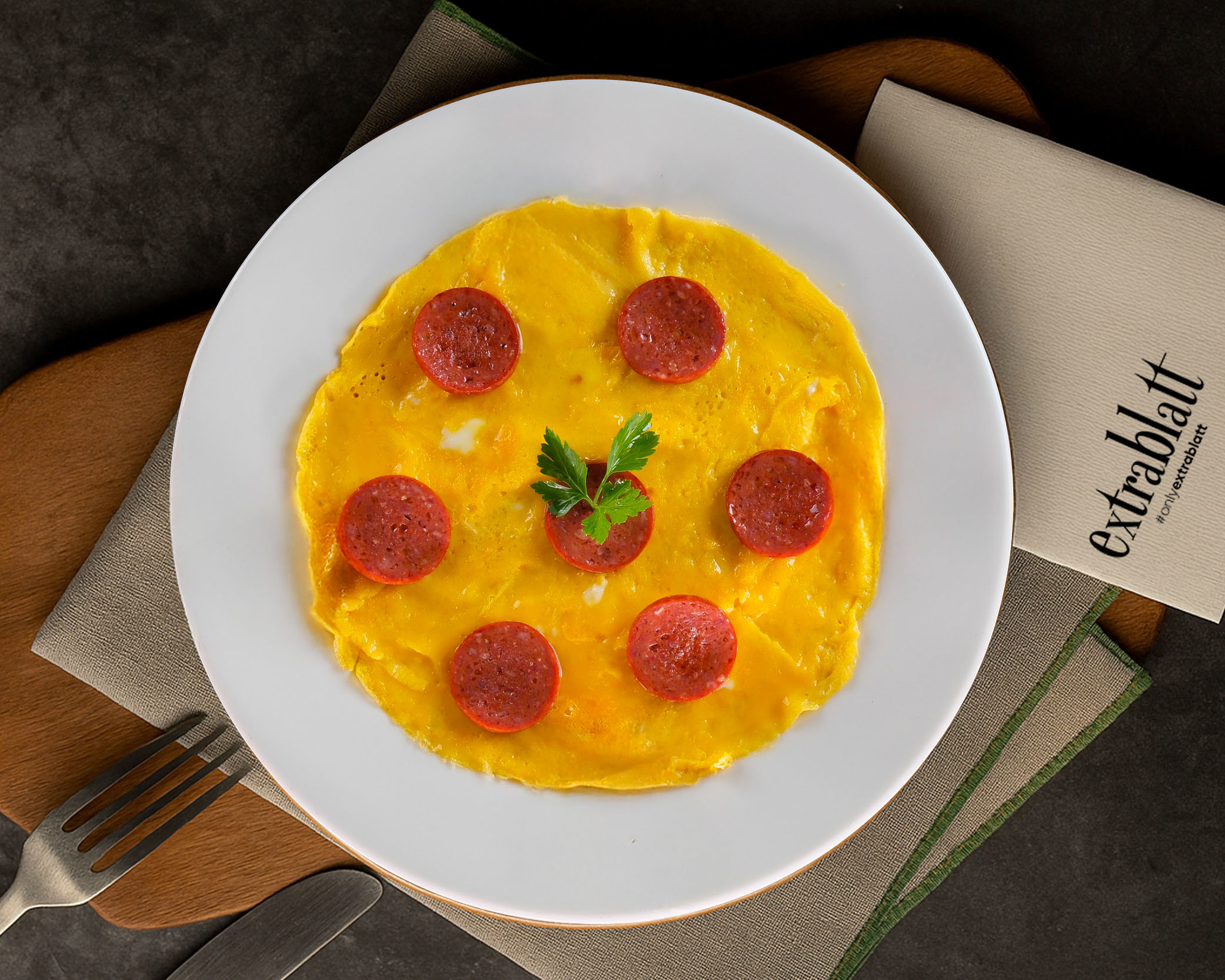 SUCUKLU OMLET